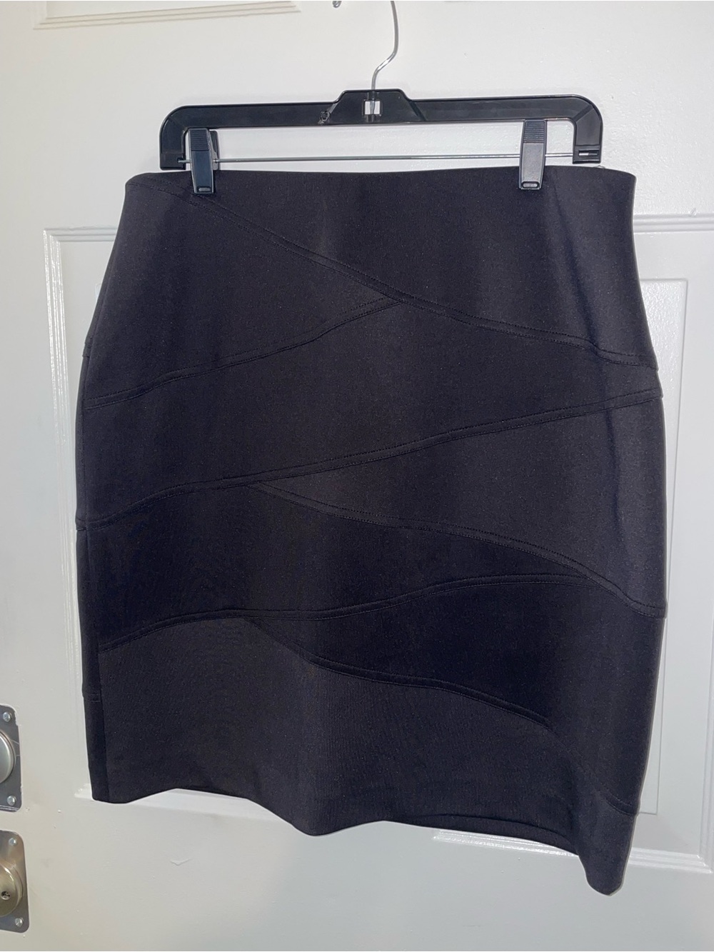 Alfani Black Ponte Pencil Skirt with Wave-Seam Panels